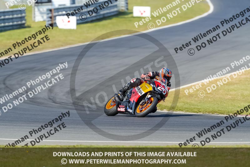 enduro digital images;event digital images;eventdigitalimages;no limits trackdays;peter wileman photography;racing digital images;snetterton;snetterton no limits trackday;snetterton photographs;snetterton trackday photographs;trackday digital images;trackday photos